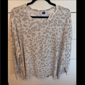 NWT soft long-sleeved leopard print top size XXL